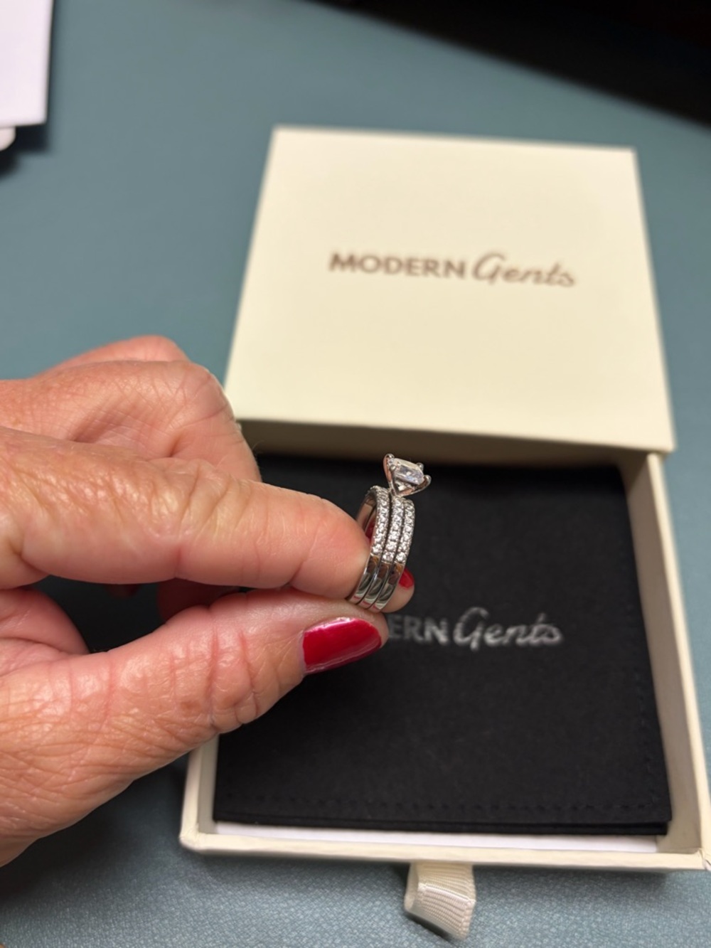 Modern Gents solitaire princess cut with matching bands - Picture 2 of 4